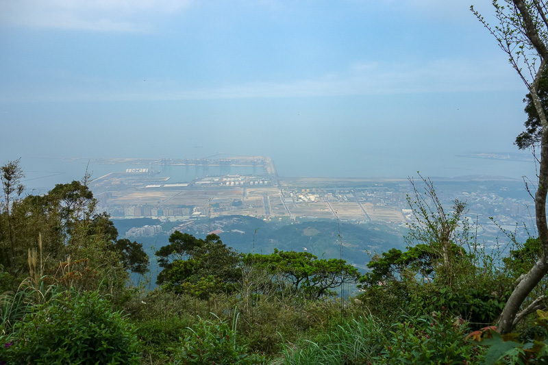 Taiwan-Taipei-Hiking-Guanyinshan - Now we start the view. This is the port area looking towards the Chinese mainland.