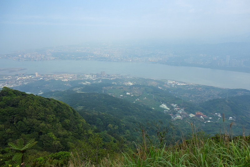 Taiwan-Taipei-Hiking-Guanyinshan - This is a view of the smog.