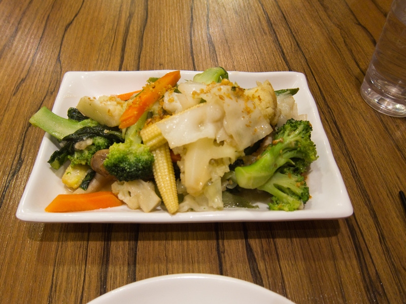 Hong Kong-Airport-Causeway Bay - I ordered 2 main courses as they were very cheap, the first being vegetables.