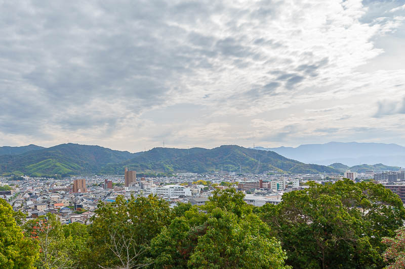 Japan-Matsuyama-Castle-Onsen - More view, in the direction of the nice clouds.