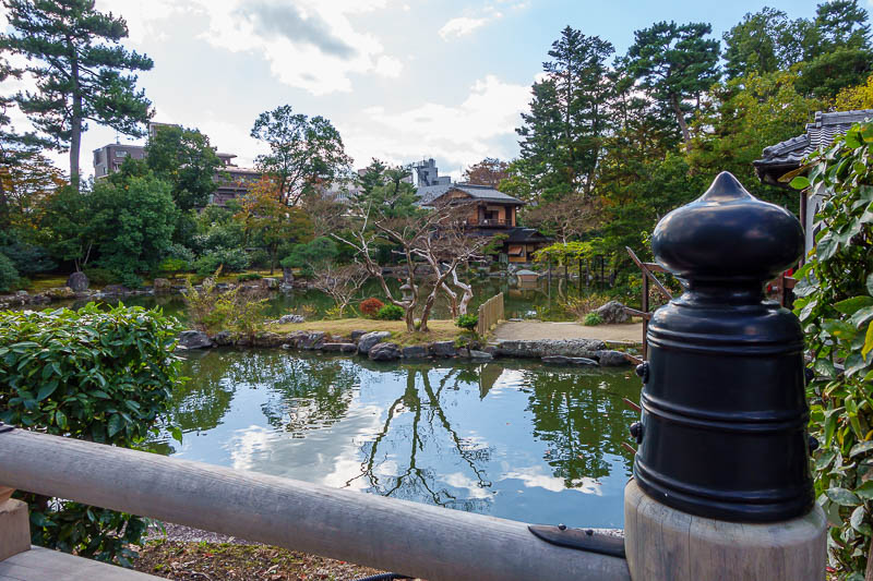 Japan for the 10th time (Finally!) - October and November 2023 - A rather underwhelming pond. I have never been inside the palace walls, you can apply to go in, but you cannot just turn up and go in. I think there i