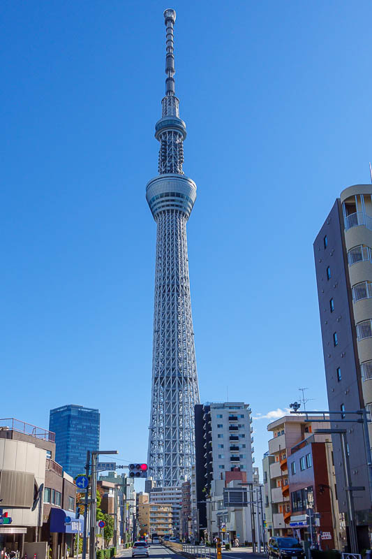 Japan-Tokyo-Ueno-Asakusa-Skytree - This meant I approached the skytree from a different angle, where I am able to get the whole thing in one photo.