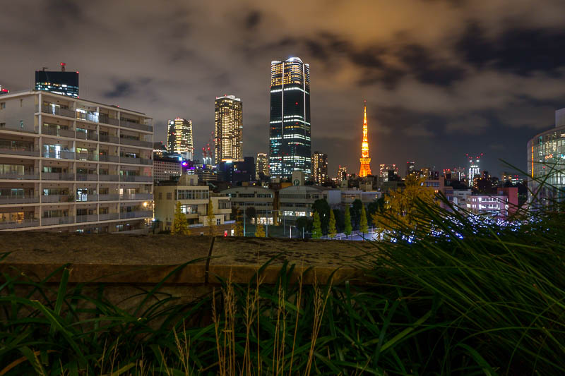 Japan-Tokyo-Shimbashi-Roppongi - This is a long exposure, look at how the Tokyo tower lights up the clouds. It was this bright by the naked eye too, not just because it is a long expo