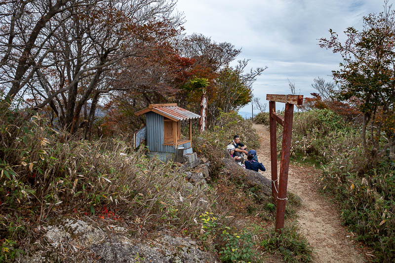 Back to Japan for the 11th time - October and November 2024 - There is a shrine at the top, and other people who have climbed around from Gozaisho, probably after taking the cable car. These were the first people