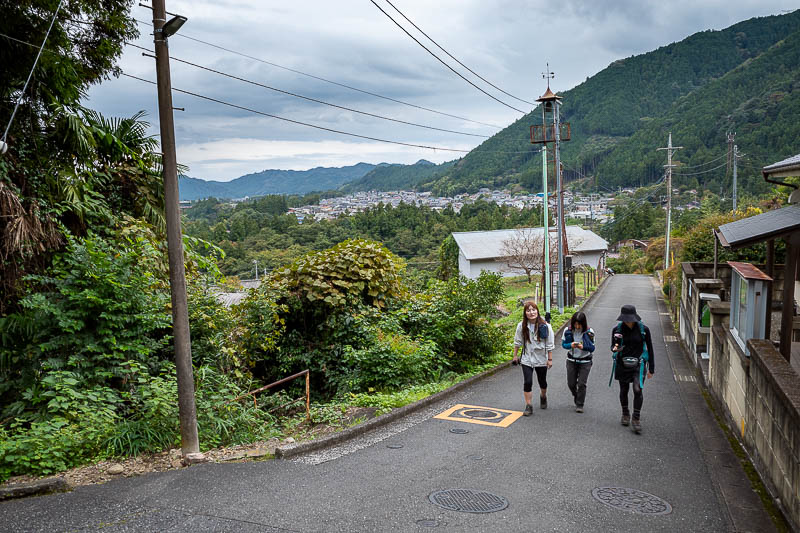 Japan-Tokyo-Hiking-Mount Raiden - Here come some other hikers who I would guess are doing the Mitake gorge trail as it starts / ends here, in the middle of nowhere. There is a station 