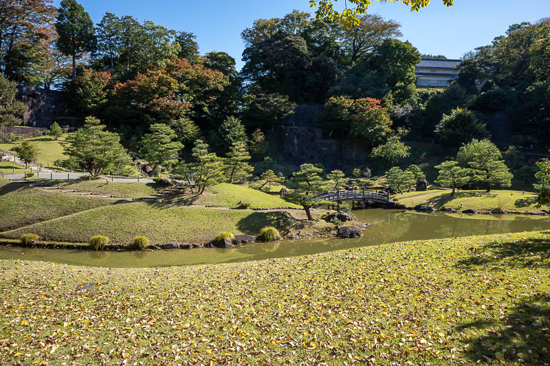 Back to Japan for the 11th time - October and November 2024 - The sun was still low even when I got back to the castle. You cannot enter this area. And now that I think of it, there are many interesting parts wit