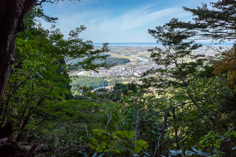 Japan-Kanazawa-Hiking-Mount Okushishiku - Same view, slightly higher. Still in the wooded bear country.