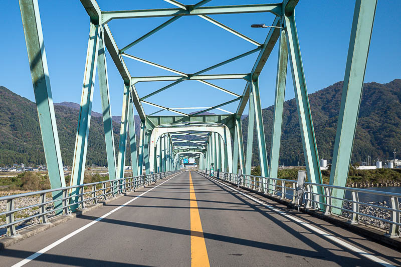 Back to Japan for the 11th time - October and November 2024 - I had to cross this nice bridge.