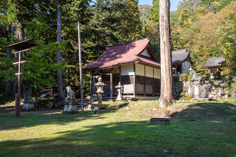 Back to Japan for the 11th time - October and November 2024 - And right at the bottom, a rather small shrine, but it has a few statues.