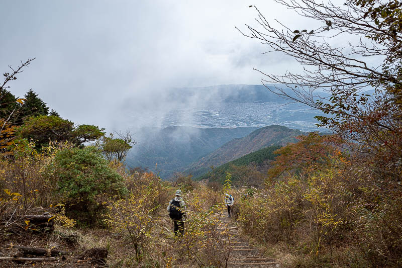 Japan-Tokyo-Hiking-Mount Tanzawa - Here comes the fog.