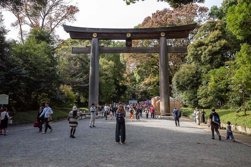 Japan-Tokyo-Shinjuku-Shibuya - The shrine area has the loudest loud speaker system even encountered. I had to put my fingers in my ears. It makes announcements about smoking, litter