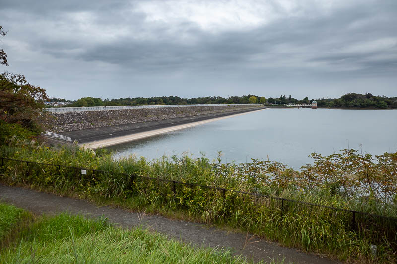 Japan-Tokyo-Museum-Dam - Dams and threatening skies. But still no rain.