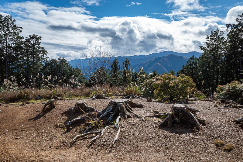 Japan-Tokyo-Hiking-Mount Izugatake - Nice cloud looking into the sun.