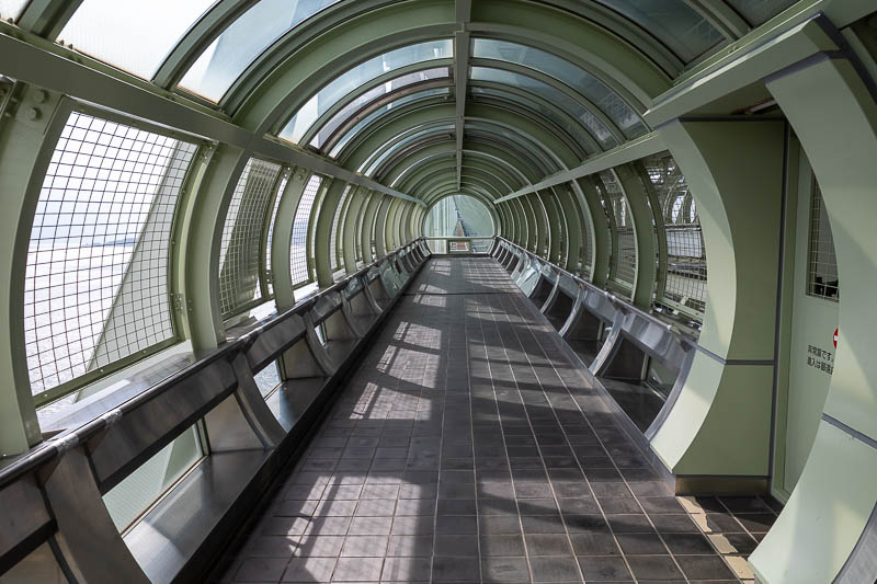 Japan-Kobe-Garden-Bridge - I enjoy this photo a lot.