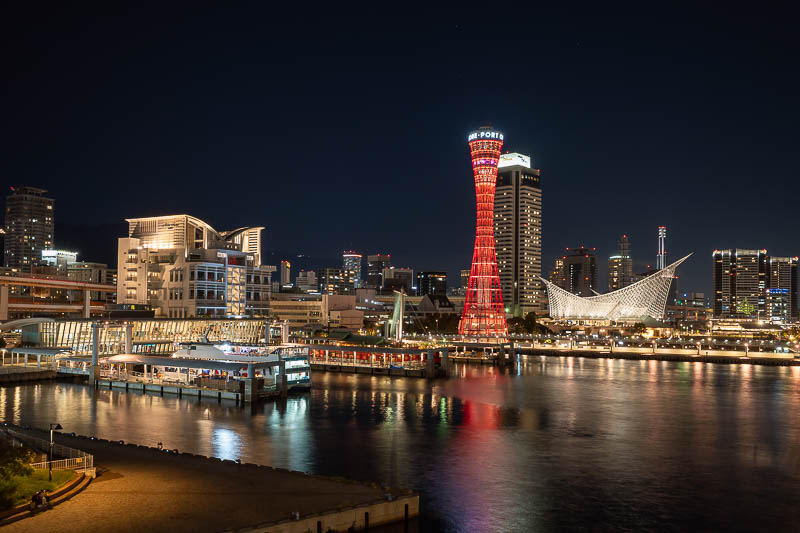 Japan-Kobe-Harborland - Back at the docks