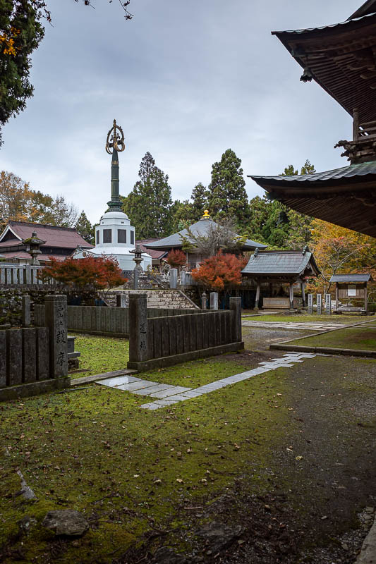 Trip 13 to Japan - October and November 2025 - Lightning conductor.
