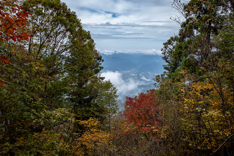 Trip 13 to Japan - October and November 2025 - Still no view spot down to the valley though.