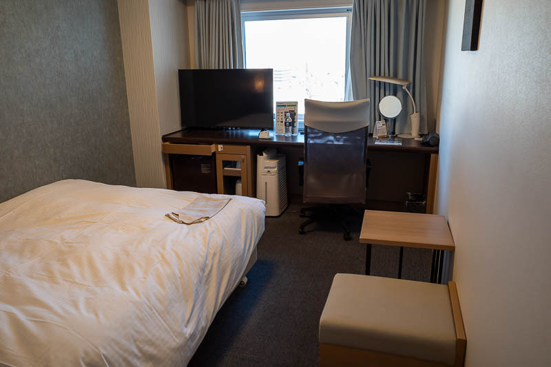 Japan-Tokushima-Takamatsu-Train - Now for my hotel room, it is a Daiwa Roynet, same chain as in Tokushima, but an older style of room. Although located a bit away from the station, it 