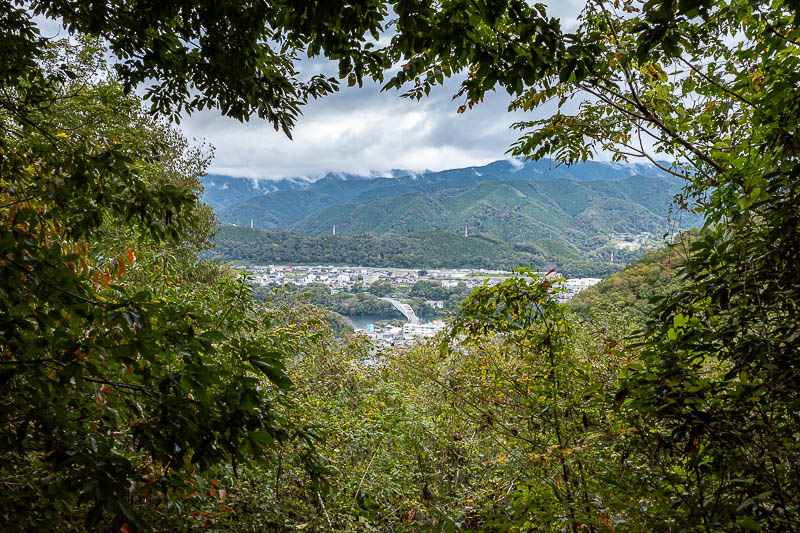 Japan-Tokyo-Hiking-Hachiokayama - Not a lot of views on offer today, and those that were available were strangely dark.