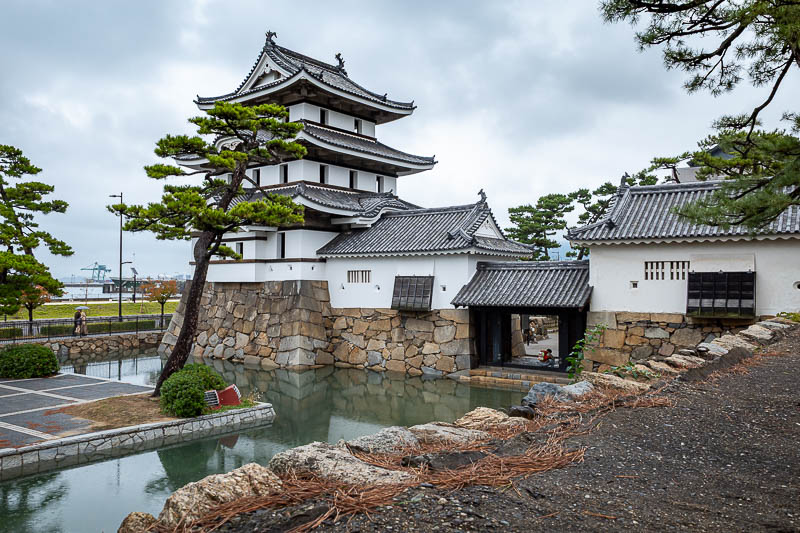 Trip 13 to Japan - October and November 2025 - One last pic of tiny castle. That is too many pics today.