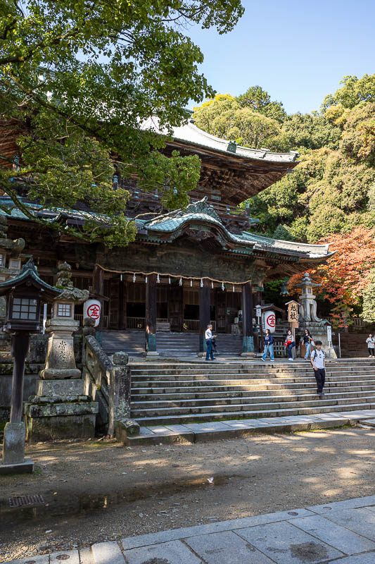 Japan-Takamatsu-Hiking-Kotohira - The next shrine was rather difficult to get a clear photo of.