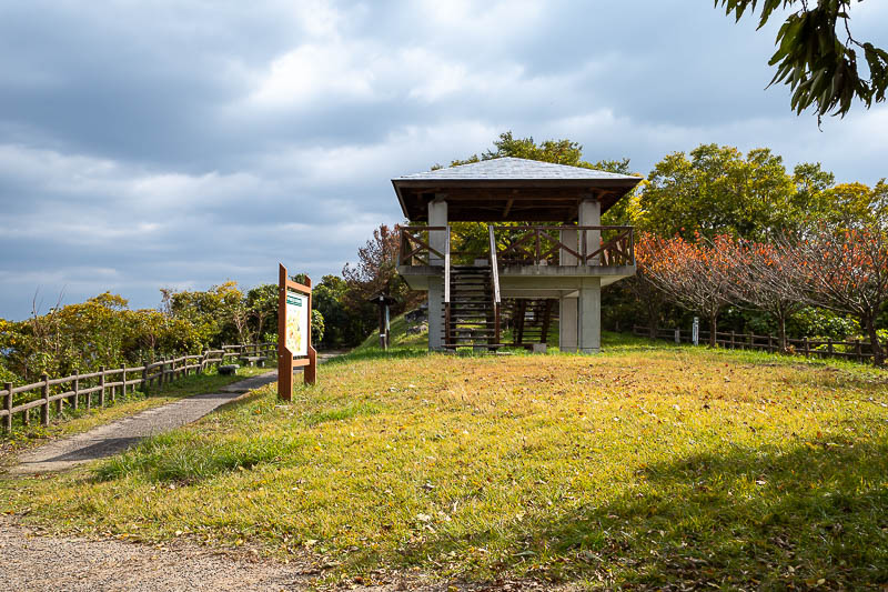 Japan-Takamatsu-Hiking-Kotohira - Here is the top. No other people. And I saw almost no one beyond the shrine stairs all day.