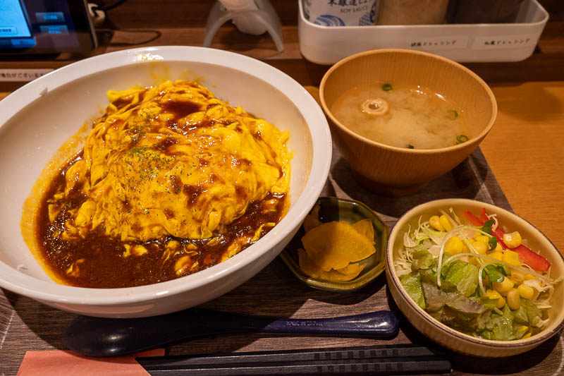 Japan-Takamatsu-Shotengei-Omurice - And finally my rather disappointing dinner of omurice. At least it had a salad. This place served a bit of everything, they should probably specialise
