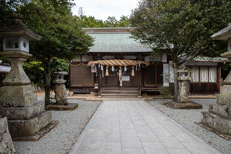 Japan-Takamatsu-Hiking-Mount Inazumi - Top shrine! But I am not even half way through my hike.