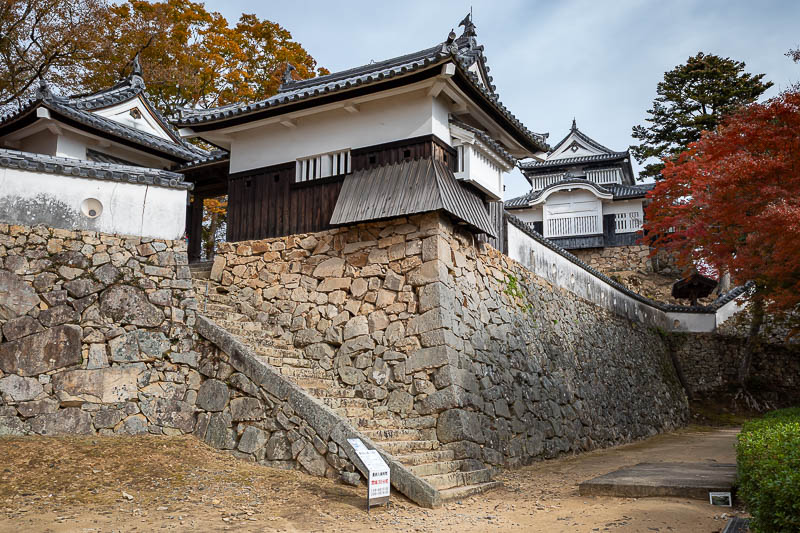 Japan-Okayama-Castle-Hiking - Admission to this area is $5 (500 yen), credit card NOT accepted, but they take Alipay and Paypay.