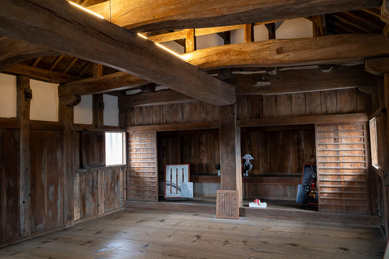 Japan-Okayama-Castle-Hiking - It is only 2 levels high, but it is the highest castle in Japan, despite not being that high. That sounds confusing, what I mean is, I am surprised th