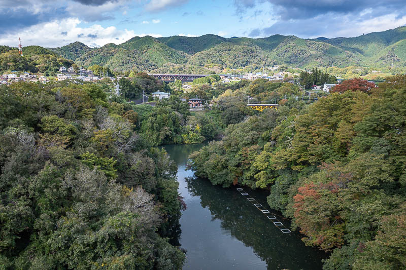 Japan-Tokyo-Hiking-Hachiokayama - Although this is a bridge, it is not the same one as at the start of the day, but I am nearly there.