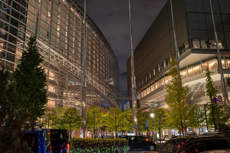Japan-Tokyo-Yurakucho-Shimbashi - Tokyo forum... from over the road.