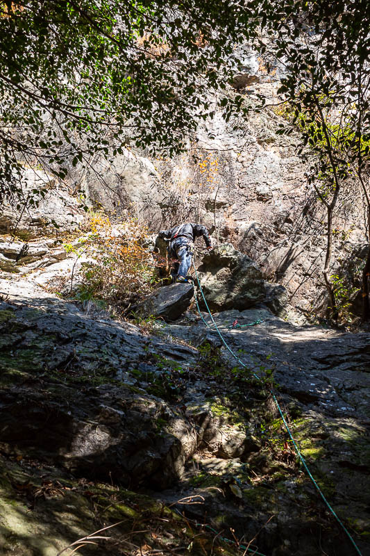 Japan-Tokyo-Hiking-Mount Odake - Then I spotted some shoes and a bag and thought someone had been eaten by a bear who undressed him first. But above me was a guy rock climbing on his 