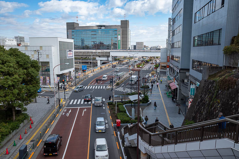 Japan-Tokyo-Walking-Yamanote - I then headed up hill to the highest point of the day, and then had to walk down and back up these stairs to get the station shot.