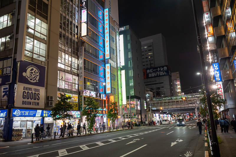 Japan-Tokyo-Kanda-Ramen - I followed the train line north and ended up in the south end of Akihabara again, so I turned for home.