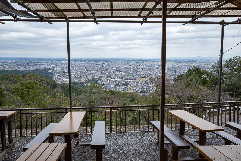 Japan-Tokyo-Hiking-Iwafuneyama-Koishiyama - Cafe view. I did not buy anything of course.