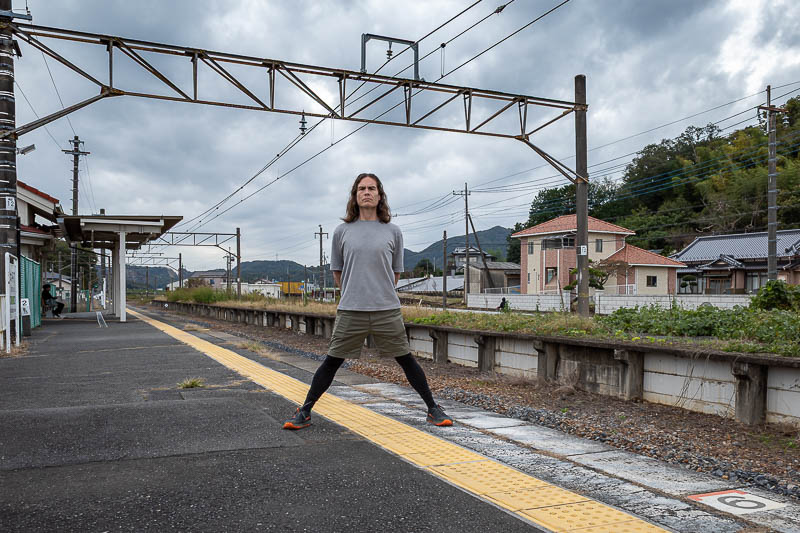 Japan-Tokyo-Hiking-Iwafuneyama-Koishiyama - I had 15 minutes to spare, so, time for the stance! Because of the late start I am back late, so probably will not go very far this evening, but you n