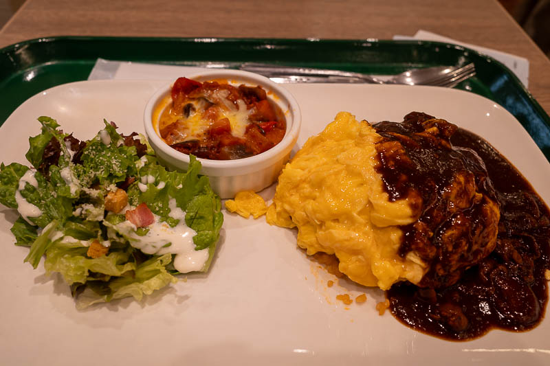 Japan-Tokyo-Lidabashi-Suidobashi - I walked to Lidabashi, where I do not recall going to before, and had omurice. A small serve but that was fine. 1100 yen.