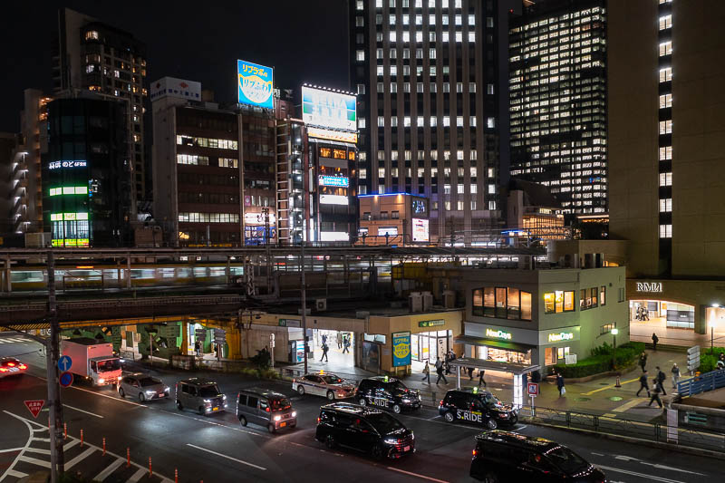 Japan-Tokyo-Lidabashi-Suidobashi - Almost no trains stop here, it is a station along the Chuo line where nearly all the trains are Chuo rapid trains. There are also 4 different subway l