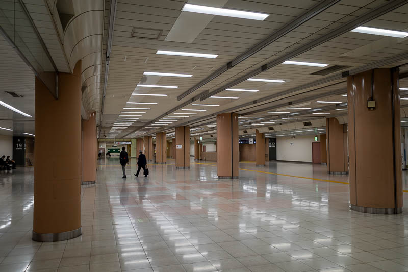 Japan visit #14 - October and November 2026 - The departure waiting area. Almost no other people! Today for the first time I took a bullet train with the ticket linked to my IC card, very convenie