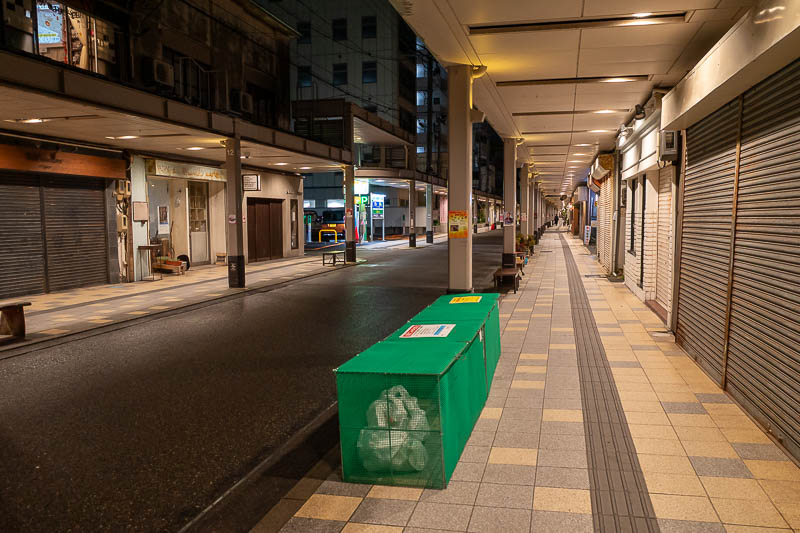 Japan-Niigata-Furumachi - The shopping streets go on and on, and even though there were a few clothing stores along here, it is mostly abandoned. At least 90% empty shops.