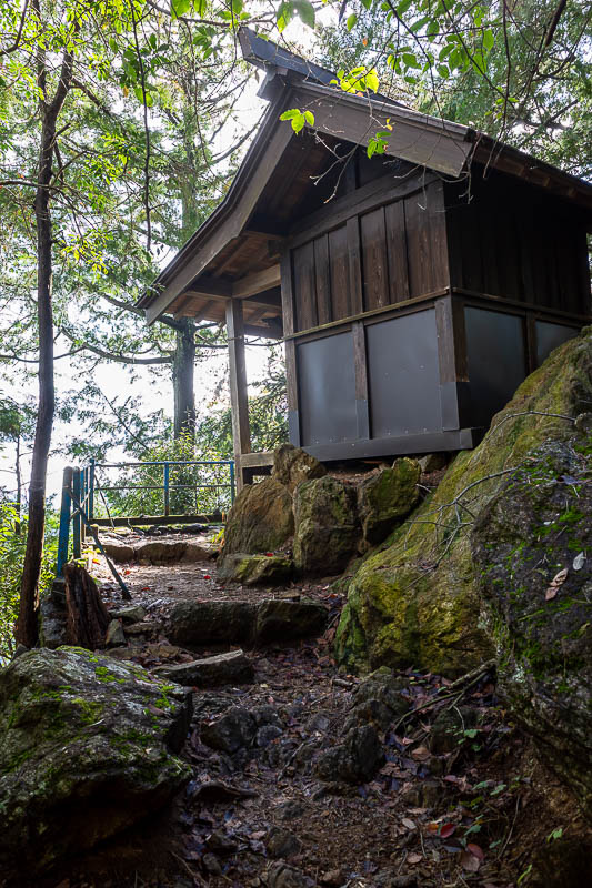 Japan-Tokyo-Hiking-Mitake-Hinodesan - The priests were heading up to this shrine.