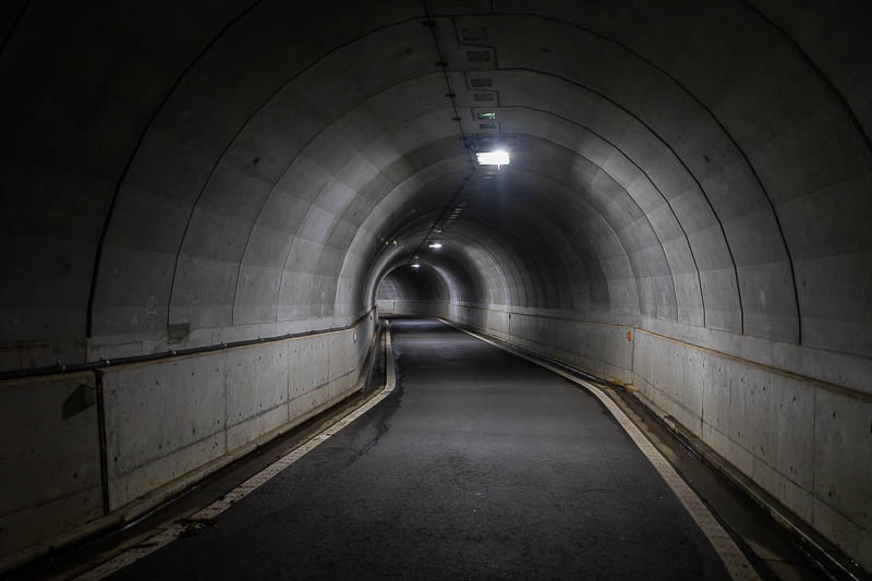Japan-Niigata-Hiking-Bodaijiyama - Surprise long tunnel! No footpath. This seemed a bit wrong.