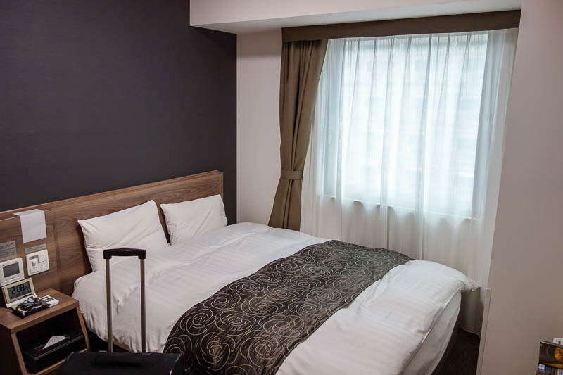 Japan 2015 - Tokyo - Nagoya - Hiroshima - Shimonoseki - Fukuoka - It is bigger than my last room in Tokyo, proper double bed.