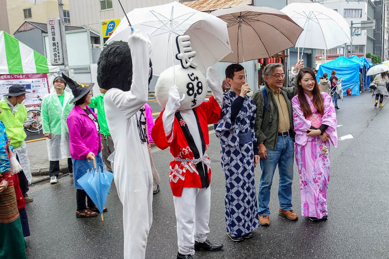 Japan-Nagoya-Rain-Toyota - Traditional Japanese costumes.