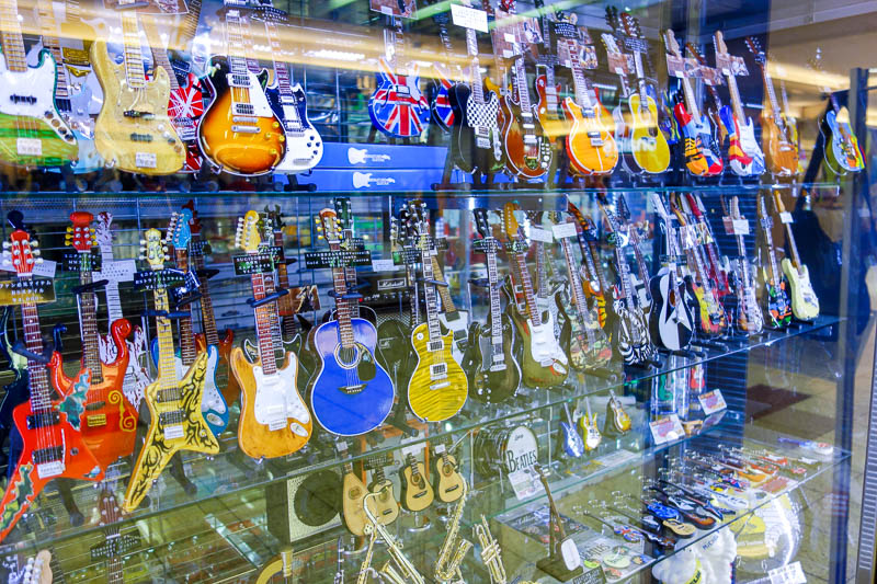 Japan-Nagoya-Cat-Food-Architecture - I finally found some guitars to buy.