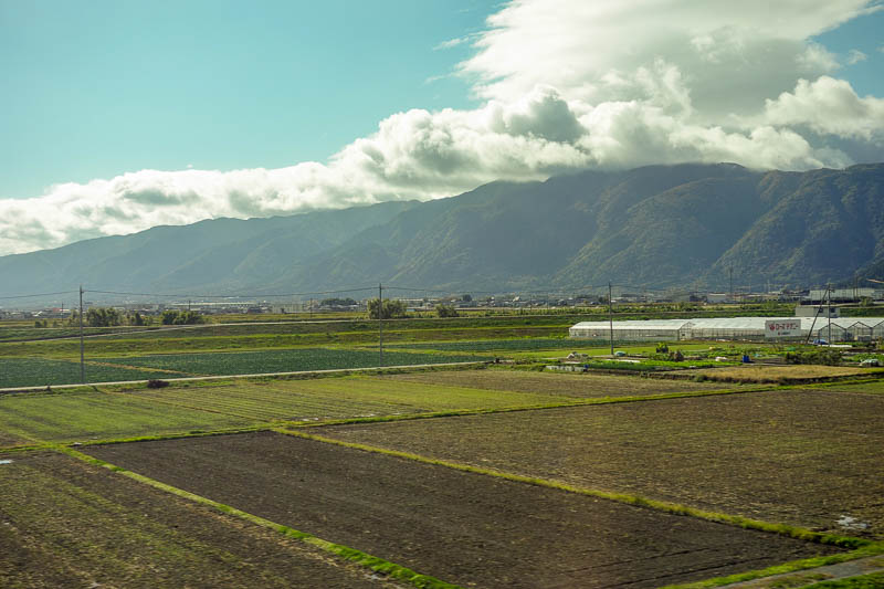 Japan 2015 - Tokyo - Nagoya - Hiroshima - Shimonoseki - Fukuoka - It was time to wave goodbye to the Suzuka mountains. I was just thrilled to be able to see out a train window for once.