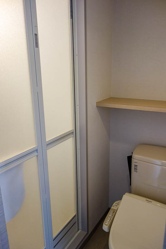 Japan 2015 - Tokyo - Nagoya - Hiroshima - Shimonoseki - Fukuoka - Bathroom also the same. Now to go back to the washing machine and see whats going on in the ladies locker room.