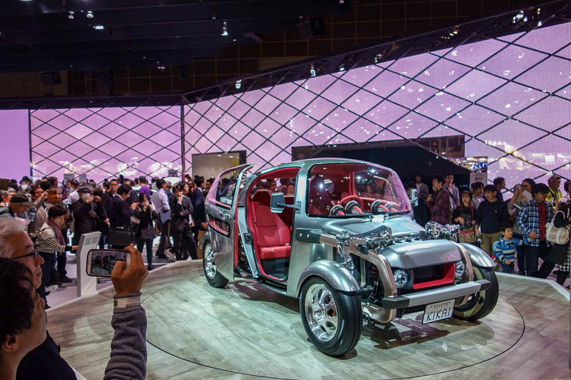 Japan 2015 - Tokyo - Nagoya - Hiroshima - Shimonoseki - Fukuoka - Homer Simpson is designing cars again.