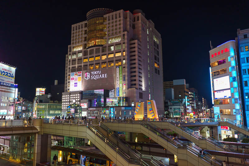 Of course I am back in Japan yet again - Oct and Nov 2018 - Tokyu square seems the newest and nicest of the department stores. To give you an idea of how busy Hachioji is, in my brief walk around in my shorts I